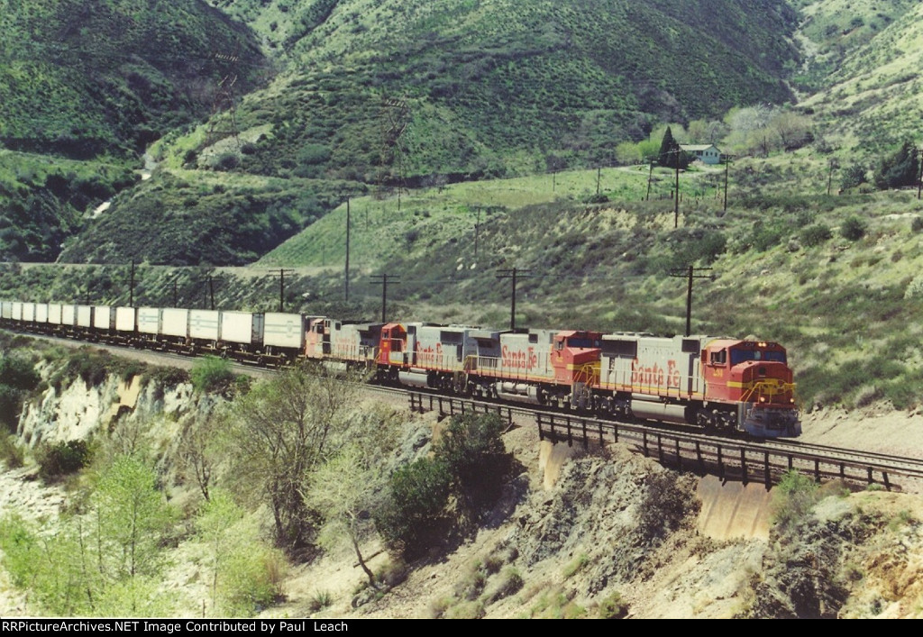 TOFC climbs up the grade heading east